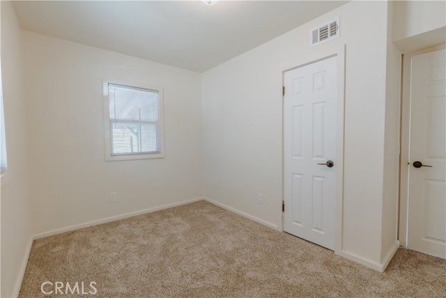 Detail Gallery Image 15 of 18 For 42520 Sonoma Dr, Big Bear Lake,  CA 92315 - 4 Beds | 2 Baths