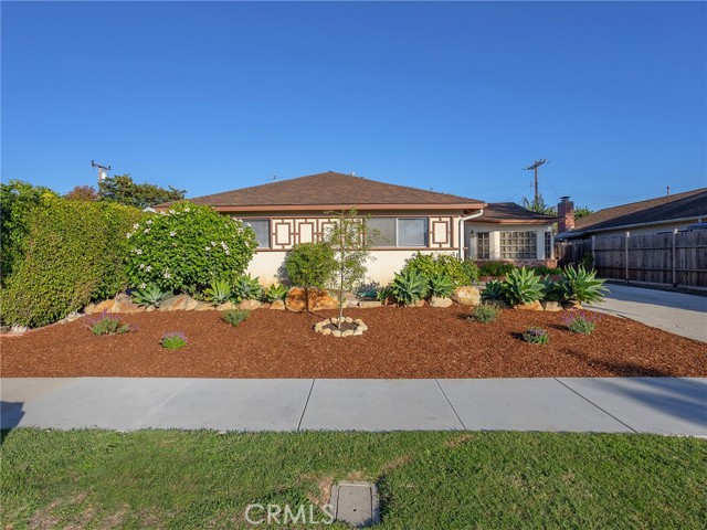 Detail Gallery Image 5 of 65 For 150 La Venta, Santa Barbara,  CA 93110 - 4 Beds | 2/1 Baths