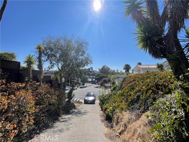 2215 Hall Court, Redondo Beach, California 90278, 3 Bedrooms Bedrooms, ,2 BathroomsBathrooms,Residential,Sold,Hall,IN24156807