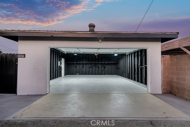 8547 Tampa Avenue, Northridge CA: https://media.crmls.org/medias/99aeaa83-e35b-410d-9303-2318f5ccd5bc.jpg