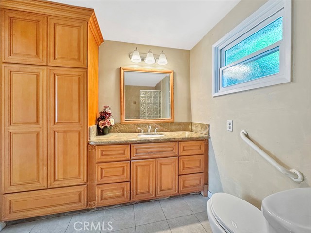 7736 Sugar Drive, Huntington Beach CA: https://media.crmls.org/medias/99aecc07-1d2f-45a0-9452-b08831ac917a.jpg