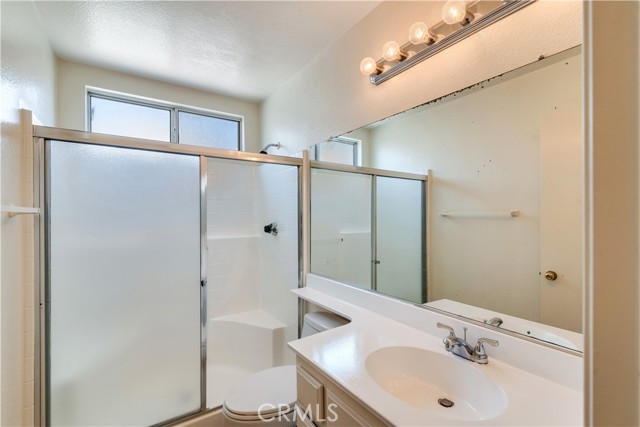 26057 Crestmont Circle, Menifee CA: https://media.crmls.org/medias/99aee0f8-7956-4e68-9108-451297917f1a.jpg