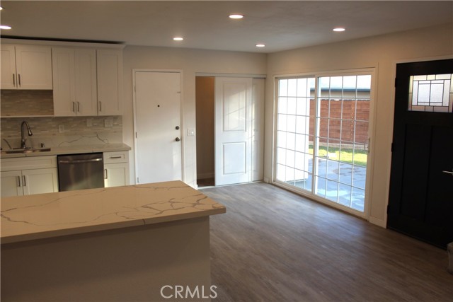 Photo #6: OC24245567 Listing 