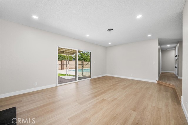 Detail Gallery Image 16 of 59 For 9826 Saint George Cir, Cypress,  CA 90630 - 3 Beds | 2 Baths