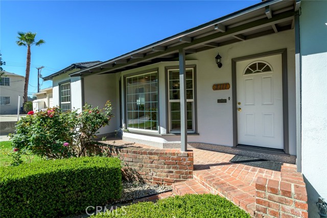 Detail Gallery Image 9 of 58 For 2111 N Verdugo, Glendale,  CA 91208 - 2 Beds | 2 Baths