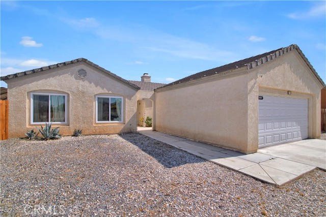 Detail Gallery Image 2 of 16 For 9967 Payne Ct, Adelanto,  CA 92301 - 4 Beds | 2 Baths