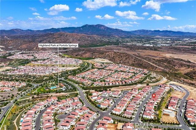 118 Sunnybank, Irvine CA: https://media.crmls.org/medias/99b193e5-5c64-47f2-8d34-bbaa3e1a55e2.jpg