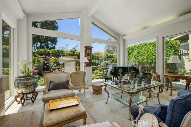 Detail Gallery Image 15 of 43 For 5 Rue Marseille, Newport Beach,  CA 92660 - 3 Beds | 2/1 Baths