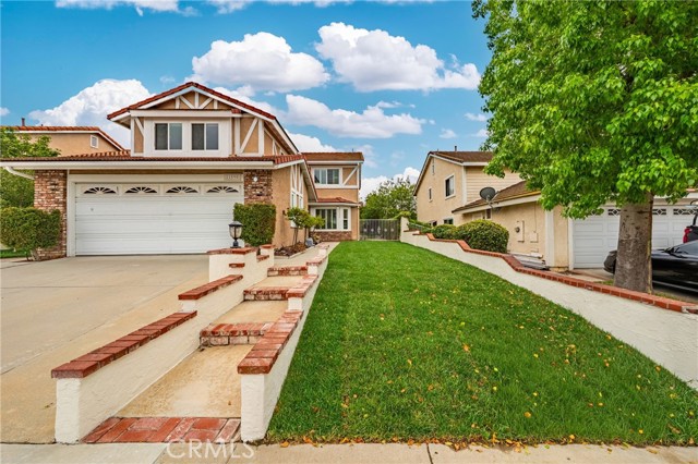 21590 Via Pepita, Yorba Linda CA: https://media.crmls.org/medias/99b210d0-a5f2-4c57-8efb-88c97ed93d75.jpg