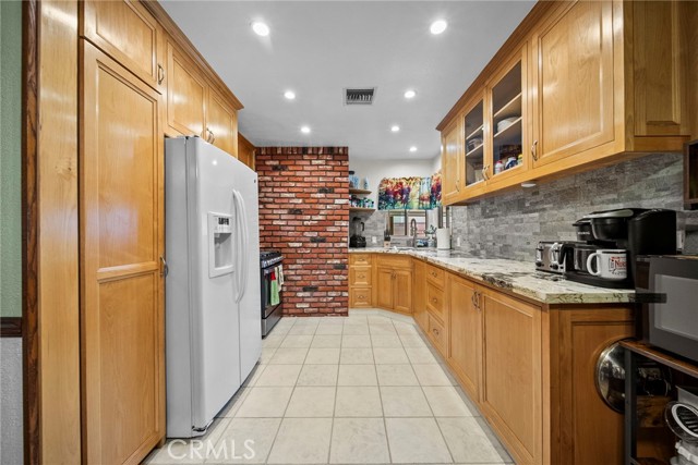 Detail Gallery Image 13 of 38 For 10111 Elkwood, Sun Valley,  CA 91352 - 3 Beds | 1 Baths