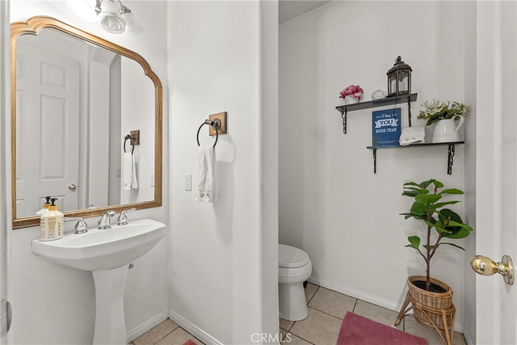 https://media.crmls.org/medias/99b398ad-d788-4b22-9b8f-6f3ba5b3da2a.jpg?preset=X-Large