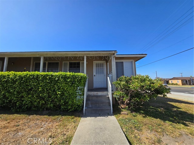 1758 W 110th Street, Los Angeles CA: https://media.crmls.org/medias/99b41706-cf13-42fb-9a72-074e495e04ac.jpg