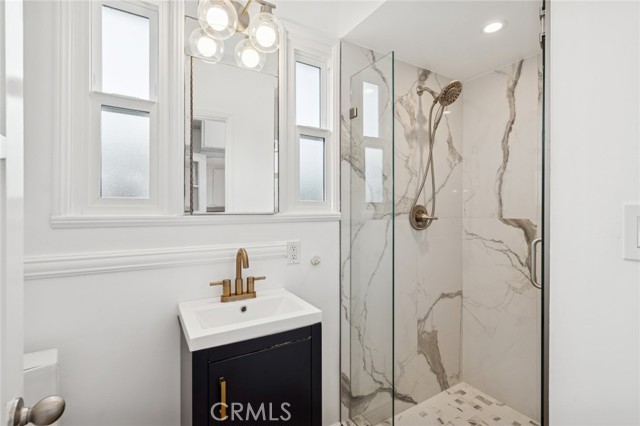 Detail Gallery Image 11 of 42 For 200 Grand Canal, Newport Beach,  CA 92662 - 4 Beds | 3 Baths