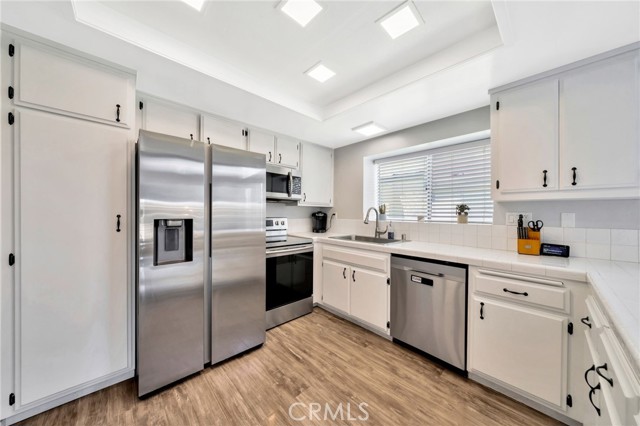 24812 Leto Circle, Mission Viejo CA: https://media.crmls.org/medias/99b49d3d-6160-48d3-868a-9aa3f0209102.jpg