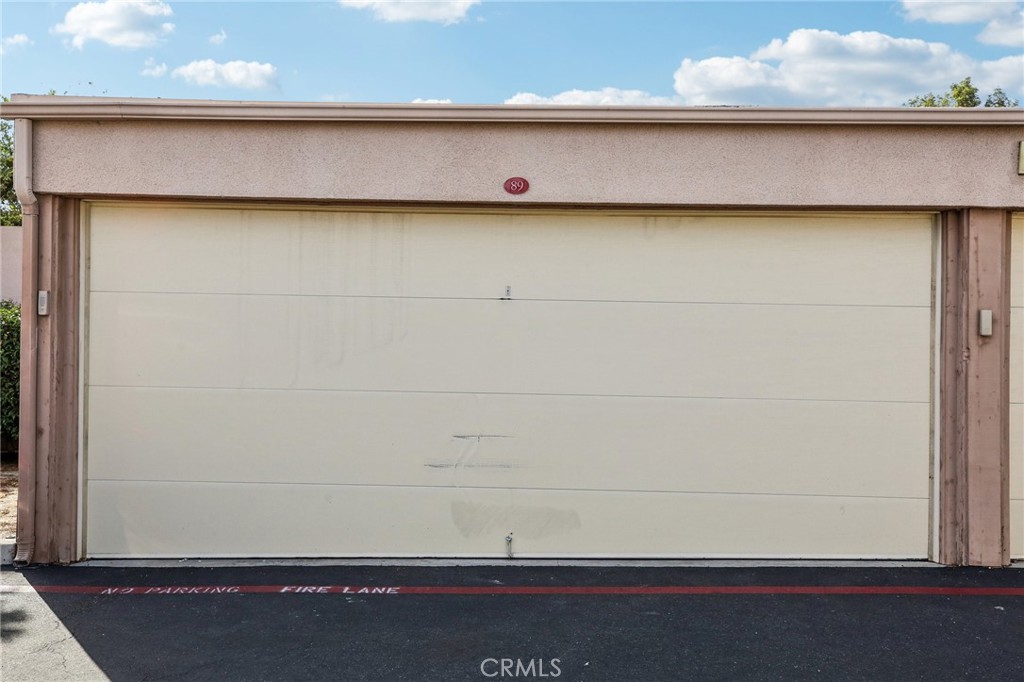 https://media.crmls.org/medias/99b4c891-cec0-4bd9-bc66-151012a9d0b5.jpg?preset=X-Large