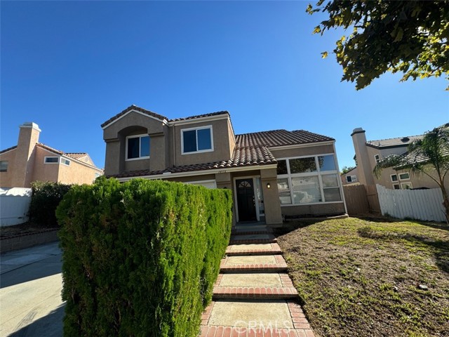 Detail Gallery Image 3 of 40 For 10572 Pepper Ridge Ln, Moreno Valley,  CA 92557 - 4 Beds | 2/1 Baths