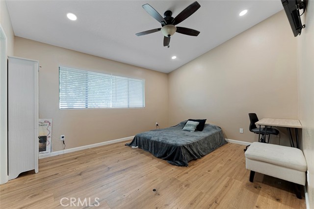6860 27th Street, Jurupa Valley CA: https://media.crmls.org/medias/99b53588-98e3-431c-a9e4-197161254e4d.jpg