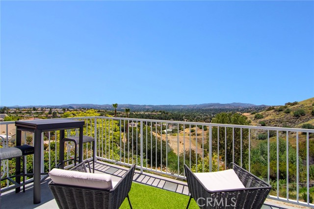 24574 Overland, West Hills CA: https://media.crmls.org/medias/99b58f91-d439-4d9e-b3d9-a95c0a10f73e.jpg