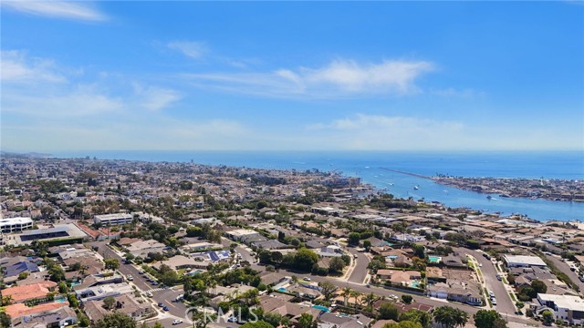 Detail Gallery Image 27 of 73 For 1831 Seadrift Dr, Corona Del Mar,  CA 92625 - 5 Beds | 4 Baths