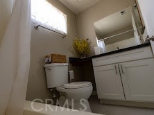 https://media.crmls.org/medias/99b5ed19-8099-4e17-90fc-f72a331ff670.jpg?preset=X-Large