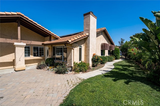 24822 Fire Falls Drive, Murrieta CA: https://media.crmls.org/medias/99b6175d-94d6-4559-8018-7120f6e3cd91.jpg