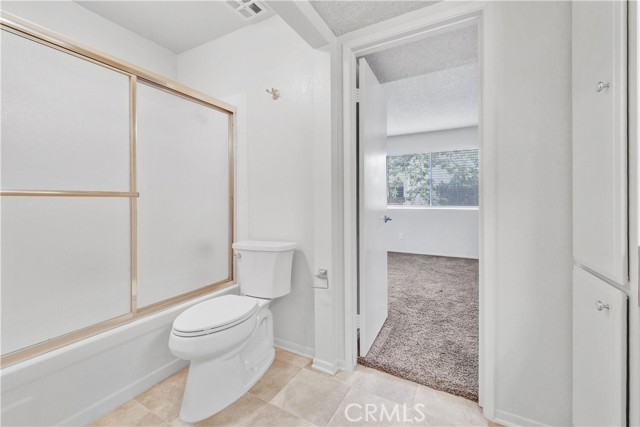 17552 Vandenberg Lane, Tustin CA: https://media.crmls.org/medias/99b68fdb-5e82-4785-9888-93dca9112878.jpg