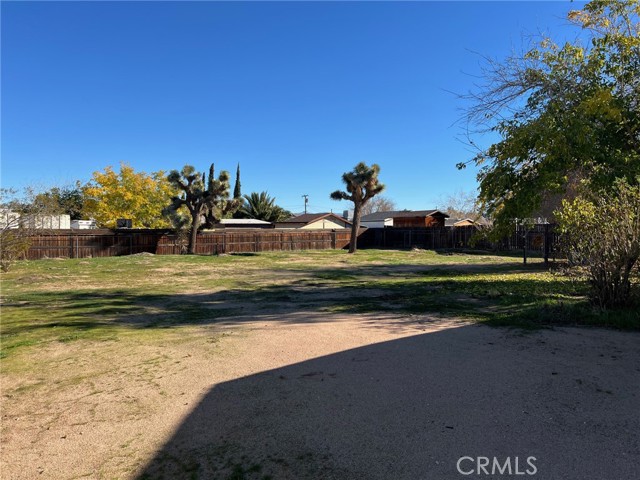 Detail Gallery Image 30 of 63 For 10643 Redwood, Hesperia,  CA 92345 - 3 Beds | 1 Baths