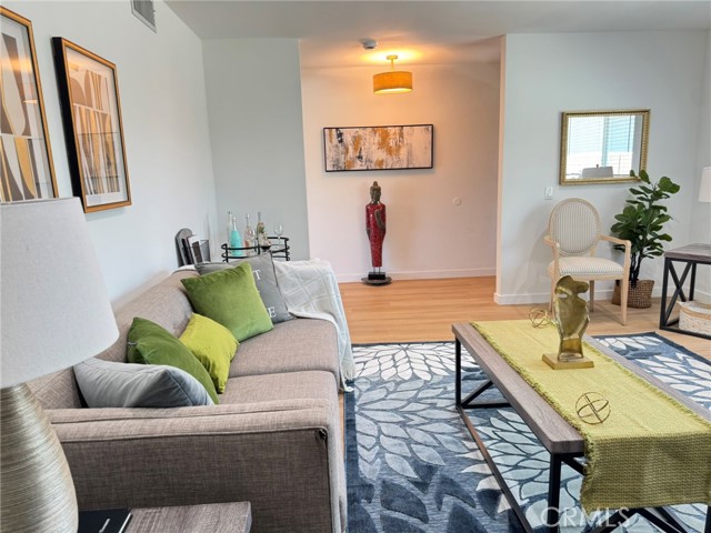 Detail Gallery Image 9 of 44 For 13864 Elgers St, Cerritos,  CA 90703 - 3 Beds | 2 Baths
