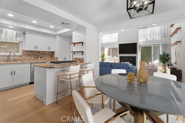 Detail Gallery Image 3 of 28 For 1738 Haynes, Redondo Beach,  CA 90278 - 3 Beds | 3 Baths