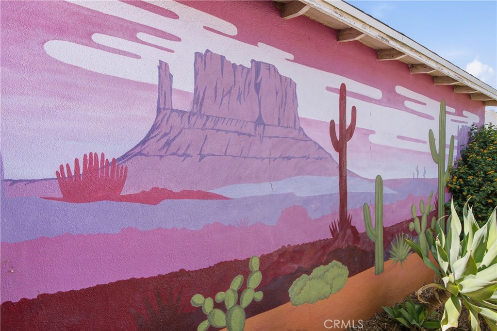 https://media.crmls.org/medias/99b8a825-3d8d-482c-a24b-d088c2fbca35.jpg?preset=X-Large