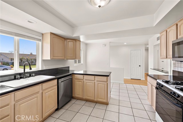 Detail Gallery Image 8 of 24 For 1409 E Orange Grove, Orange,  CA 92867 - 3 Beds | 2 Baths