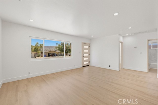 61730 Oleander Drive, Joshua Tree CA: https://media.crmls.org/medias/99b98c5f-6de4-4db9-84f5-0fab6100a047.jpg