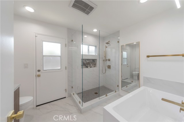 7301 Darnoch Way, West Hills CA: https://media.crmls.org/medias/99badf0c-4198-44fb-9c99-c4686f4aed41.jpg