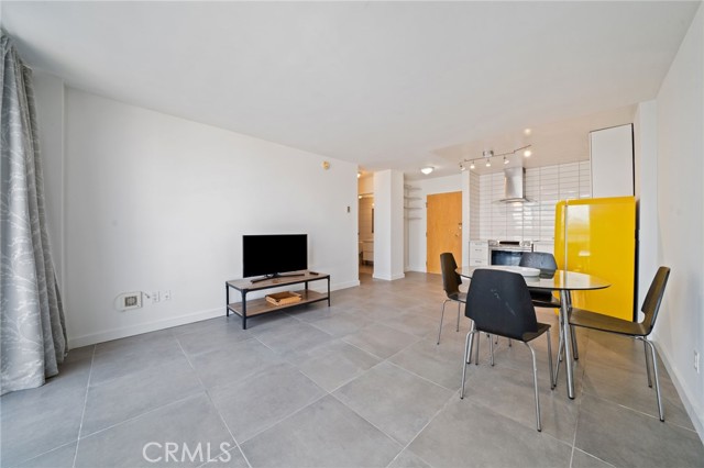 Detail Gallery Image 12 of 21 For 375 Atlantic Ave #201,  Long Beach,  CA 90802 - 1 Beds | 1 Baths