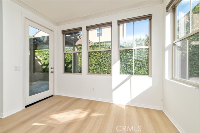 27 Maycrest, Irvine CA: https://media.crmls.org/medias/99bb4200-4fe8-41dc-8bc2-58d8aa473e5b.jpg