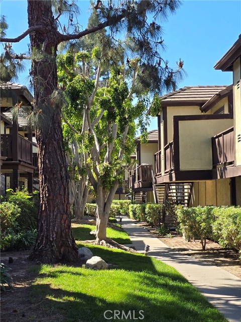 Detail Gallery Image 9 of 12 For 12430 Woodbridge, Garden Grove,  CA 92843 - 2 Beds | 2 Baths