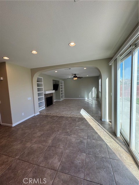 29101 Springshores Drive, Menifee CA: https://media.crmls.org/medias/99bbf94f-cbf5-40fb-ab42-2feec6ecd6f3.jpg
