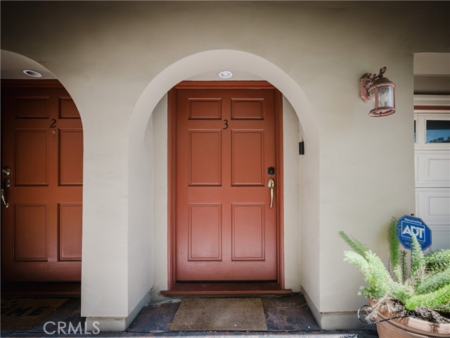 Detail Gallery Image 3 of 22 For 4312 Tujunga Ave #3,  Studio City,  CA 91604 - 2 Beds | 3 Baths