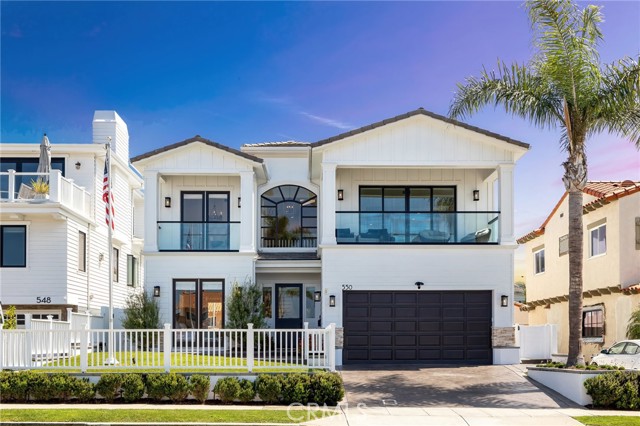 550 Helberta Avenue, Redondo Beach, California 90277, 5 Bedrooms Bedrooms, ,3 BathroomsBathrooms,Residential,Sold,Helberta,SB21204332