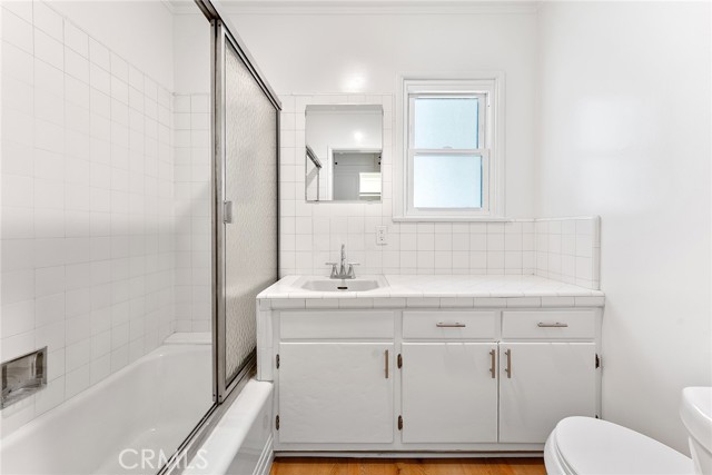 11053 Strathmore Drive, Westwood - Century City CA: https://media.crmls.org/medias/99bd6f96-11f4-434b-baa6-313b9c48ccf2.jpg