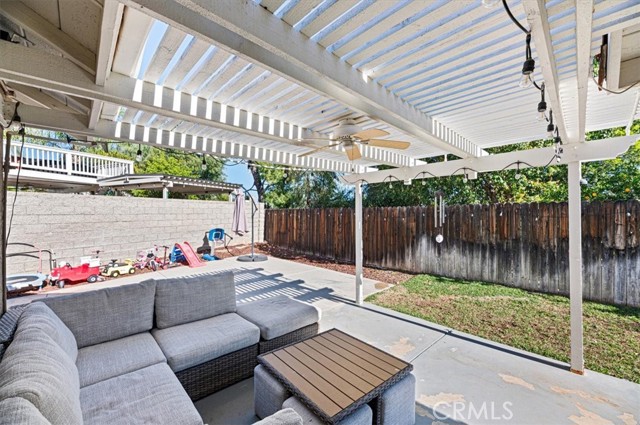 Detail Gallery Image 23 of 26 For 23316 Canyon Pines Pl, Corona,  CA 92883 - 3 Beds | 2 Baths