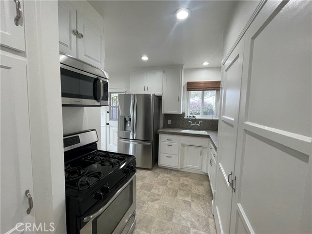 Image 11 of 55 For 2221 Granada Avenue