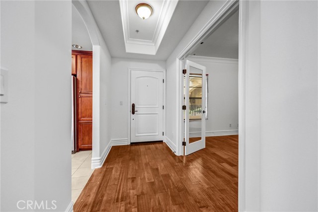 12026 Hoffman Street, Studio City CA: https://media.crmls.org/medias/99bf275c-0a75-4d95-af74-d048e8726e50.jpg