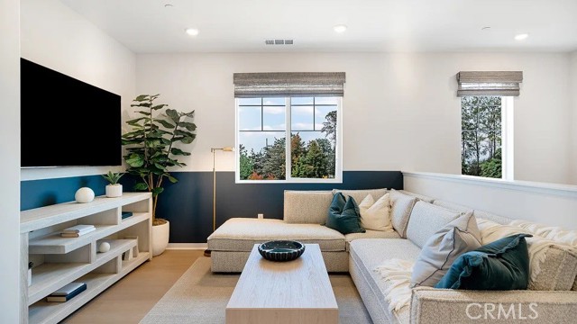 Detail Gallery Image 6 of 20 For 3267 Silo Paseo, Ontario,  CA 91761 - 4 Beds | 3 Baths