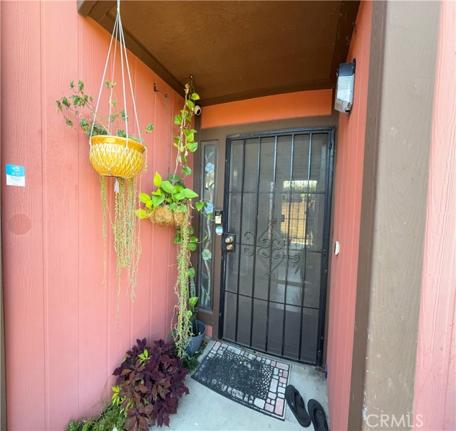 10031 Aspen Circle, Santa Fe Springs CA: https://media.crmls.org/medias/99bffe77-3a42-4e27-8b5b-ef58169ab3d7.jpg