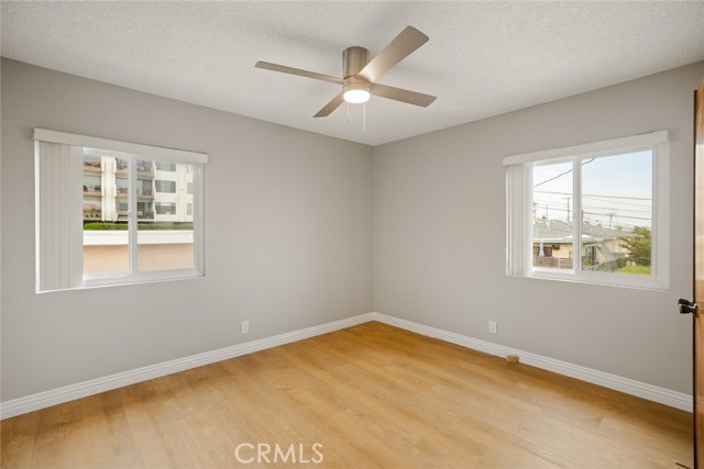 740 W 27th Street, San Pedro CA: https://media.crmls.org/medias/99c07d24-52de-4f1b-8611-f7a7d8f447a4.jpg