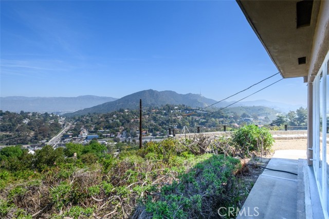 Detail Gallery Image 2 of 36 For 3118 Goodview Trl, Los Angeles,  CA 90068 - 1 Beds | 1 Baths