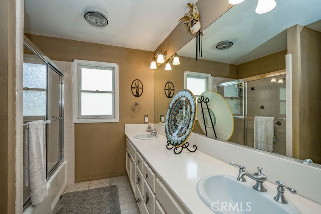 Detail Gallery Image 32 of 47 For 26615 Mountain Park Rd, Canyon Country,  CA 91387 - 3 Beds | 3 Baths