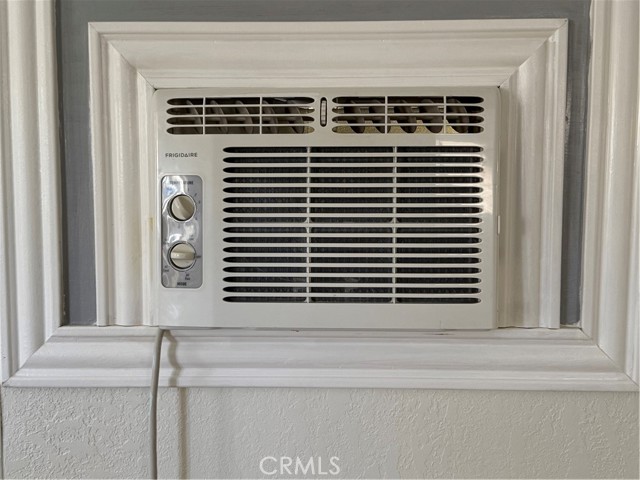 Detail Gallery Image 26 of 31 For 725 W Thornton, Hemet,  CA 91743 - 2 Beds | 1/1 Baths