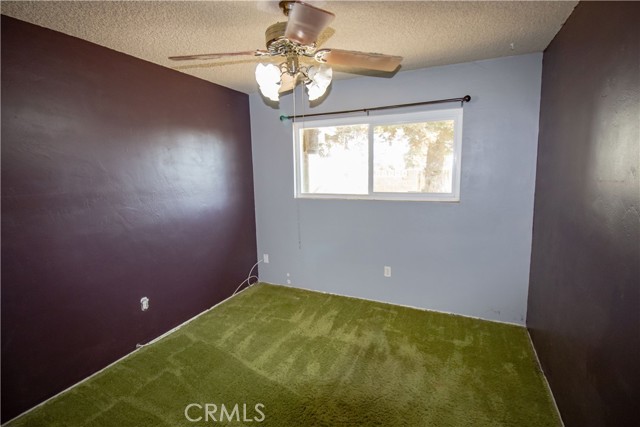 Detail Gallery Image 11 of 20 For 3504 Timberline, Bakersfield,  CA 93308 - 4 Beds | 2 Baths